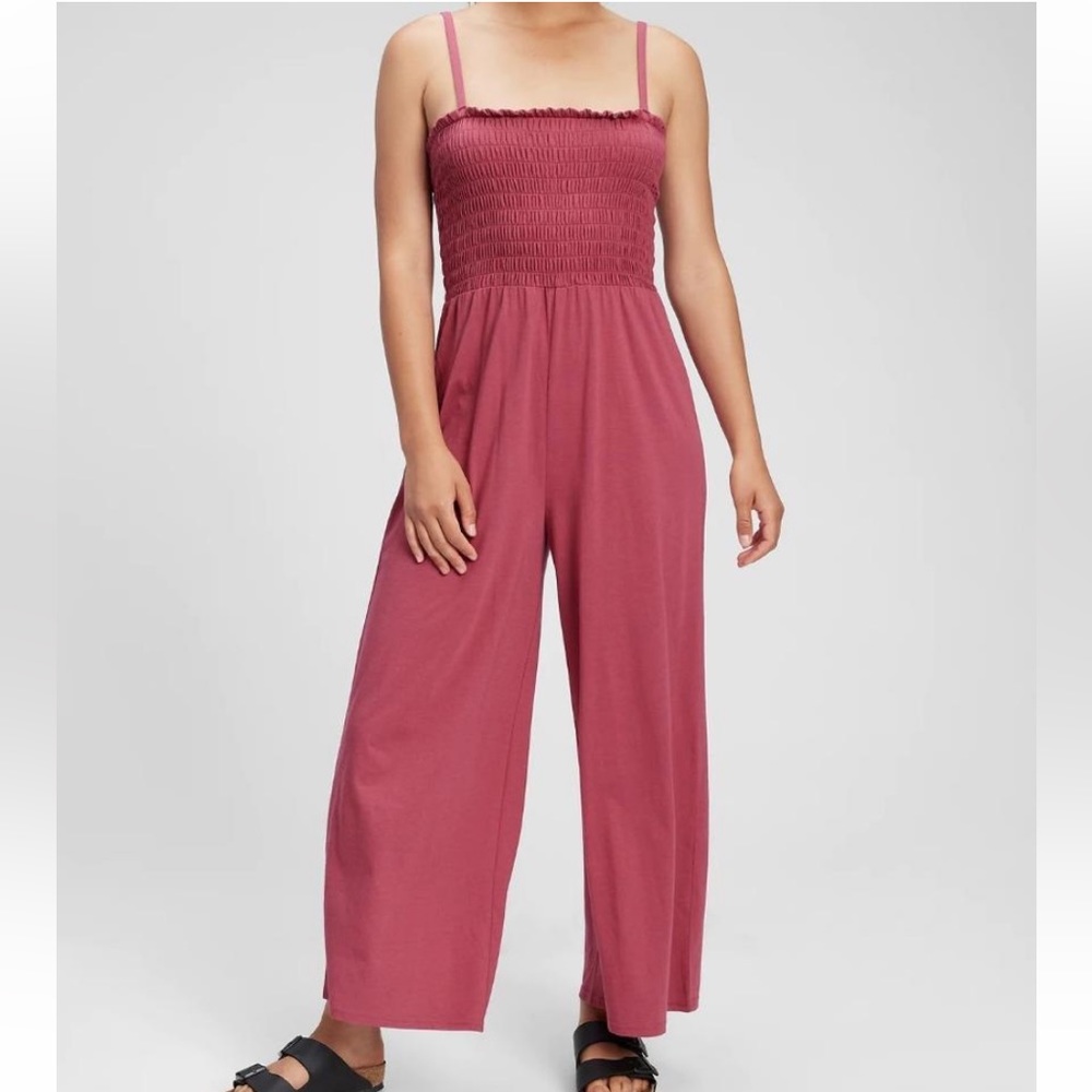 NWT Gap S Petite Smocked Jumpsuit in Pink Rose Summer Wide Legs sleeveless